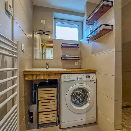 3 Elegant Et Lumineux Apartment